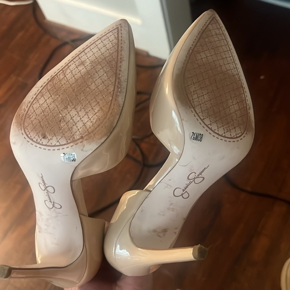 Jessica Simpson Paryn D'Orsay Pump in Sand Dune. - Picture 2 of 3